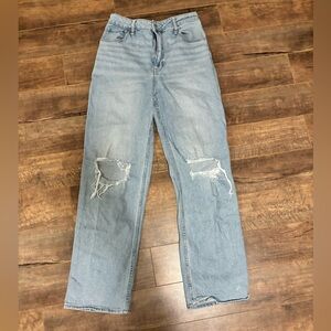 Trendy holister jeans